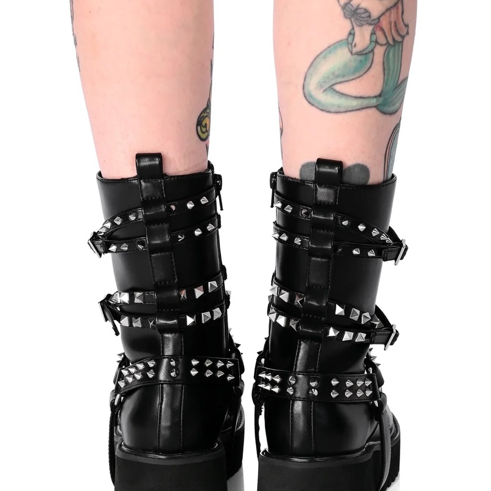 ISO!! BRODY(?) BOOTS FROM FOXBLOOD!! - Picture 2 of 2